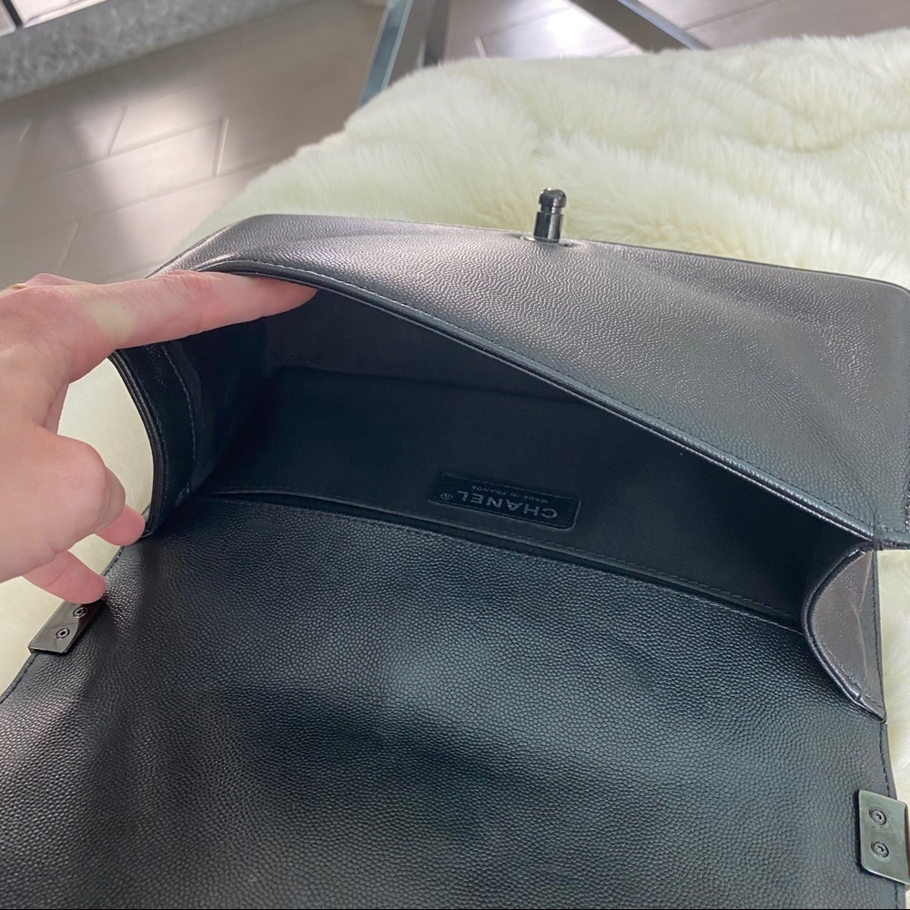 Chanel So Black Boy Bag sz Medium - Picture 6 of 15